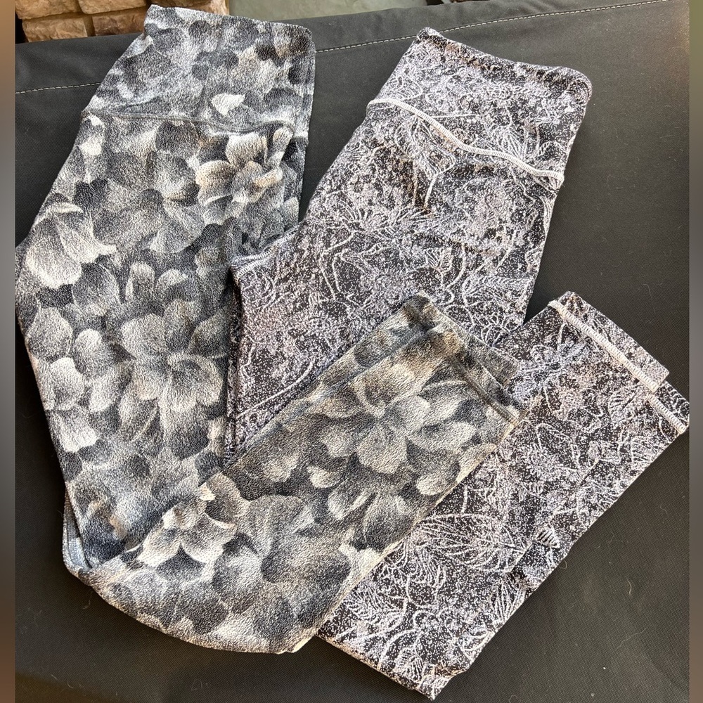 Athleta Black and Gray Floral Leggings 2 Pairs Small